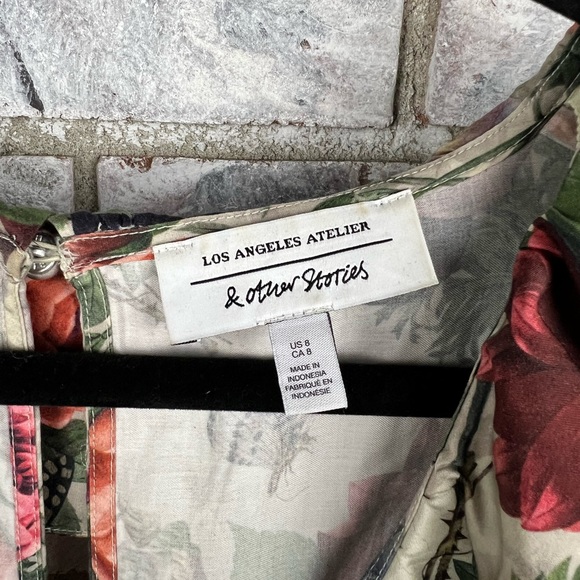 & Other Stories | V Neck Frill Midi Dress in Vintage Floral Print - Picture 9 of 16